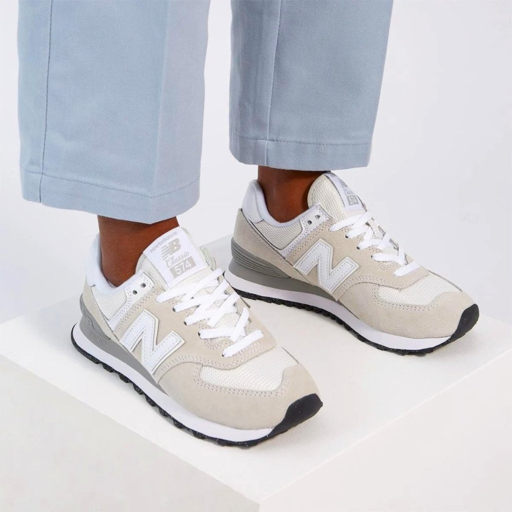 NWT New Balance 574 White/Grey Sneakers | Casual Walking/Running Shoes 👟 - Picture 3 of 10